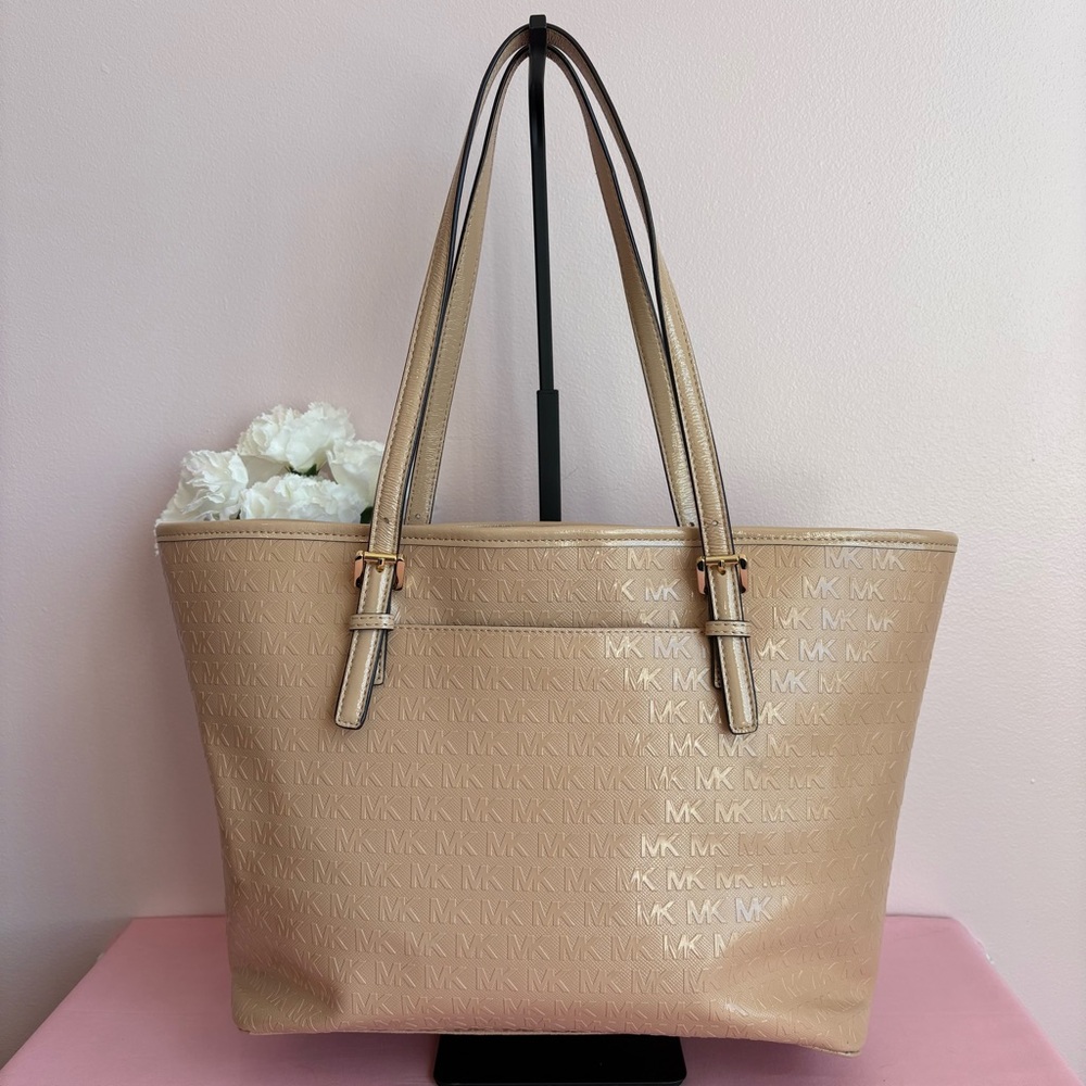 MICHAEL Michael Kors Beige Patent Leather Jet Set Tote EUC - Picture 5 of 10